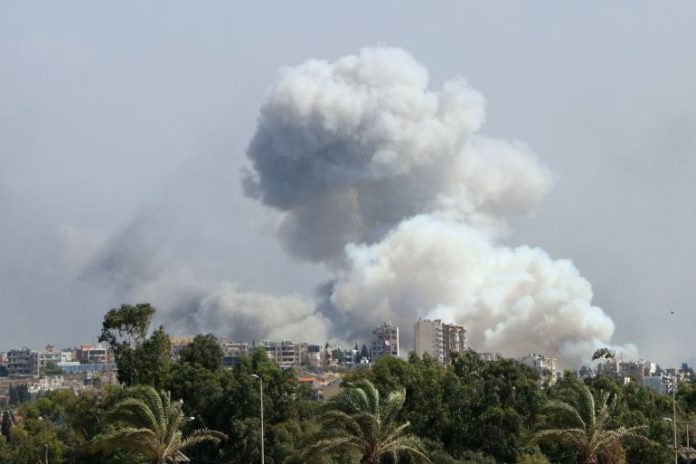 قصف إسرائيلي عنيف على لبنان يسفر عن مئات الشهداء والجرحى